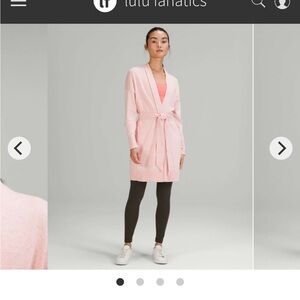 Lululemon Cotton-Cashmere Knit Wrap
Heathered Dew Pink Size 10